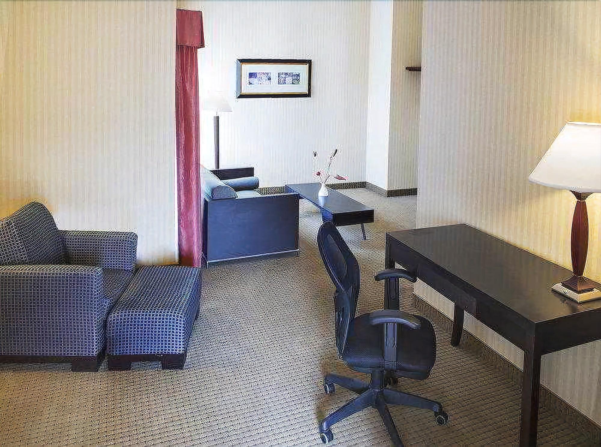Baymont By Wyndham Hotel