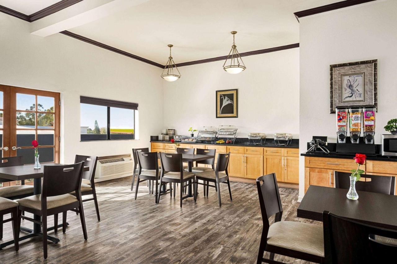 Baymont By Wyndham Hotel