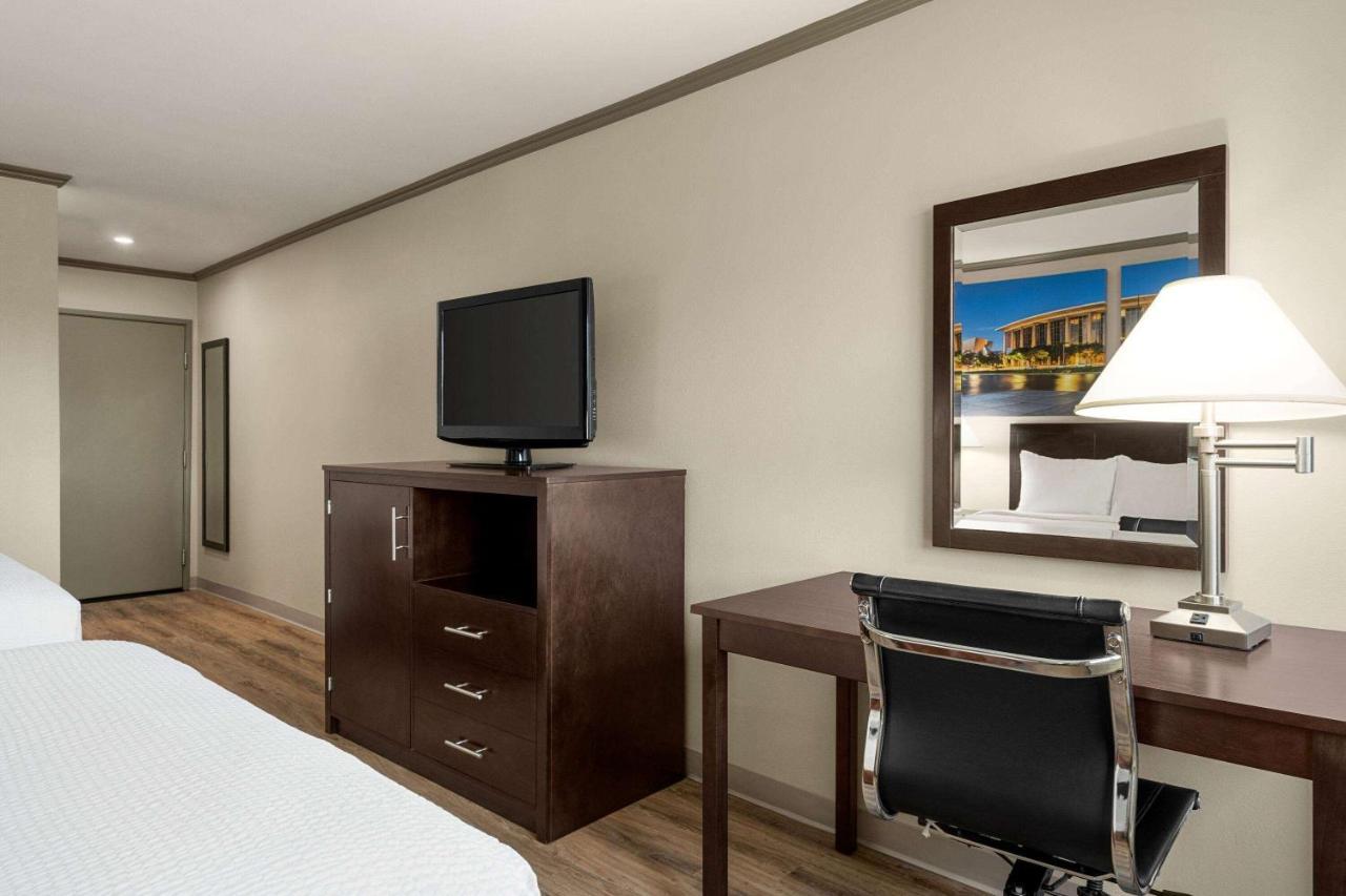 Baymont By Wyndham 3* Monterey Park